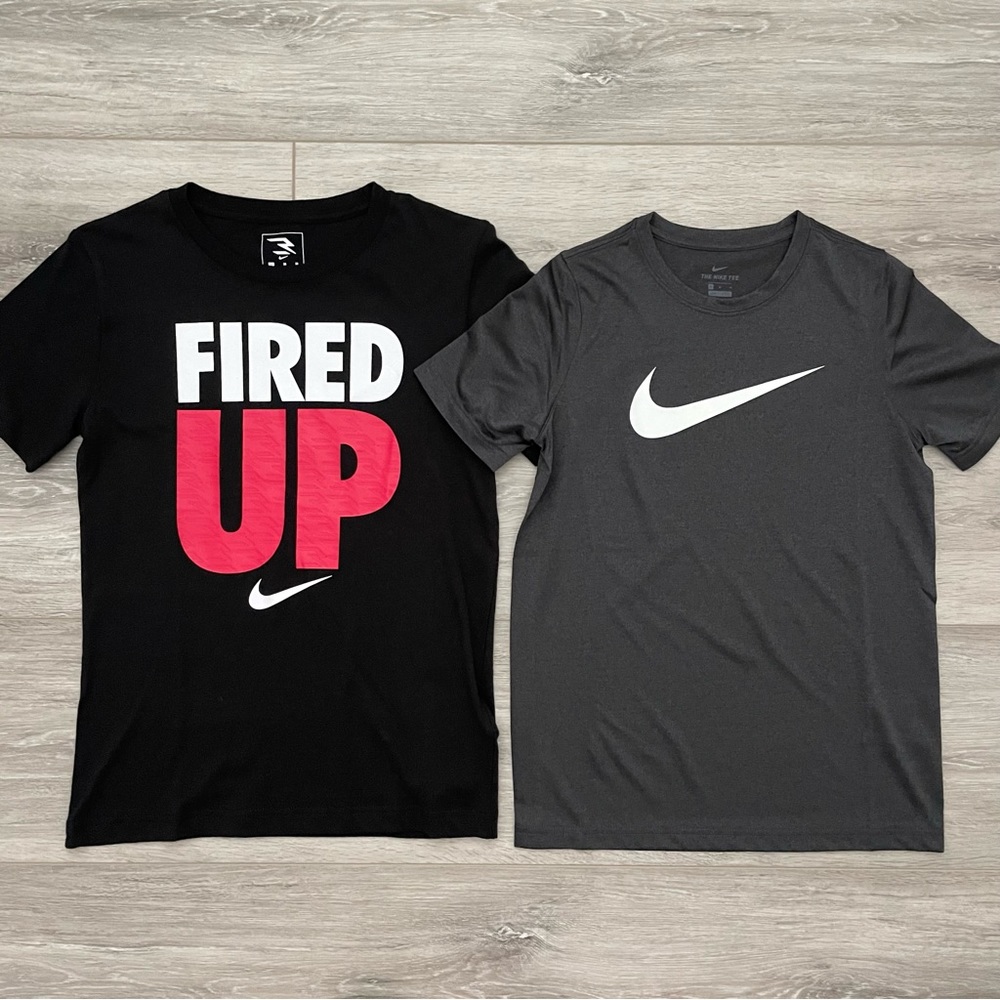 Pair of boys Nike tees youth medium